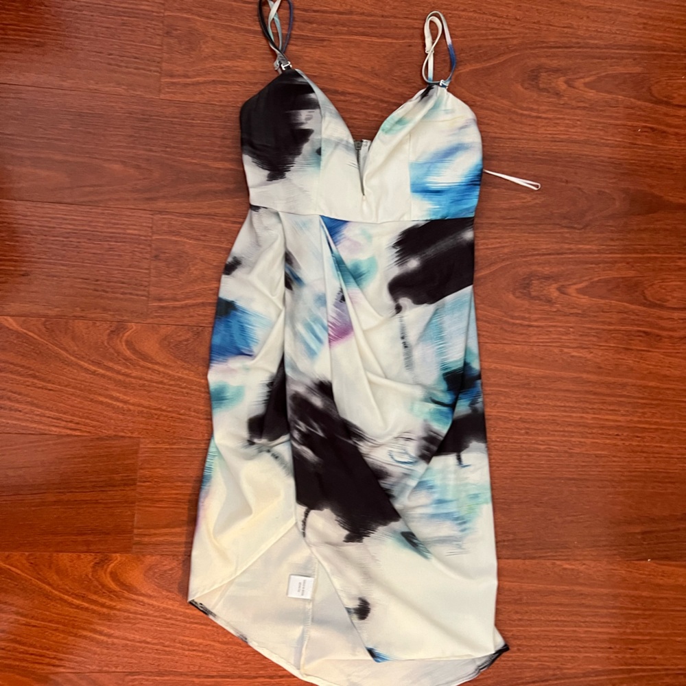 Short dress